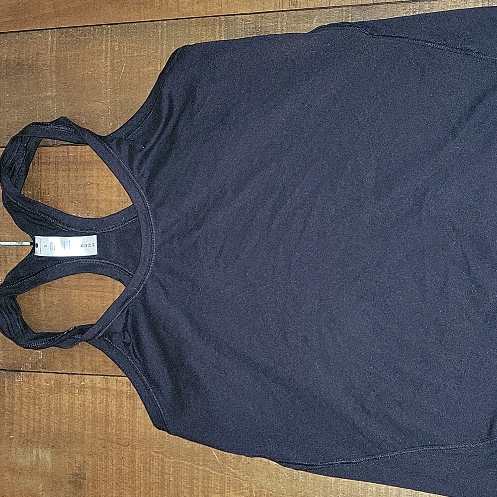 Yoga tank size small